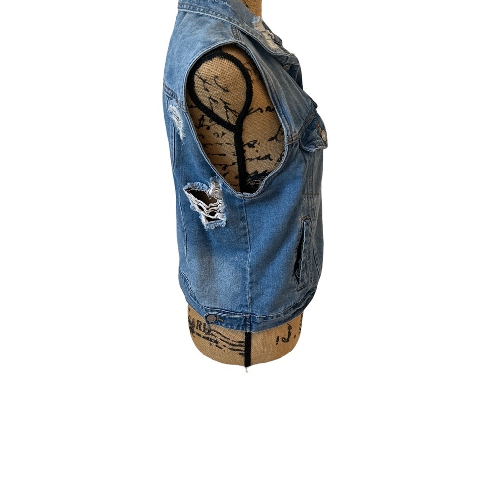 Almost Famous Distressed Jean Jacket Women’s Size X Small - Picture 7 of 11